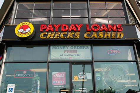 Payday Loans Open Late